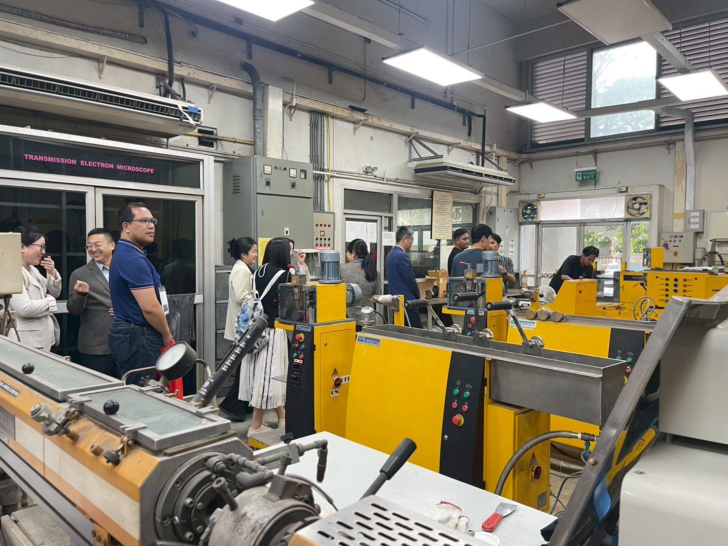 LINE_ALBUM_Visit CUPPC Lab 11.11.2025_251112_15